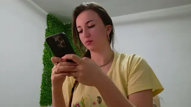 Snapshot of Lorennameliyy chatting on 02.11.25 Lorennameliyy online show from 02.11.25