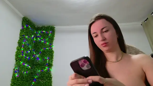 Snapshot of Lorennameliyy chatting on 02.27.25 Lorennameliyy online show from 02.27.25