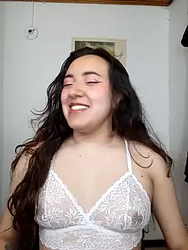 Emi chik online show from 12.22.24