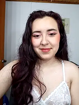 Emi chik online show from 01.18.25