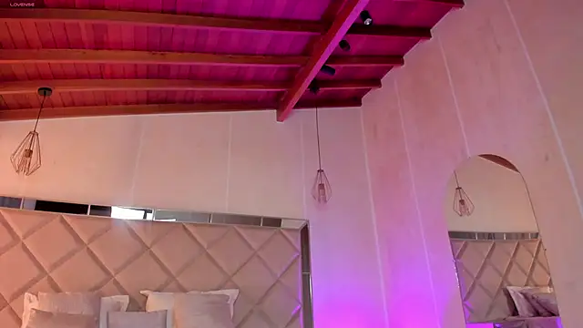 KatieNolan 1 online show from 01.22.25