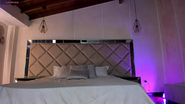 KatieNolan 1 online show from 01.26.25