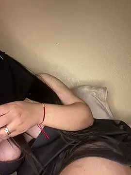 Cameelia online show from 01.15.25