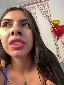 Argentiiniita online show from 02.12.25