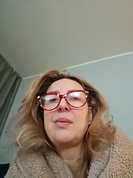 Snapshot of MariaRichi_ chatting on 02.13.26 MariaRichi online show from 02.13.26