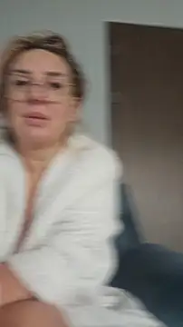 Snapshot of MariaRichi_ chatting on 02.20.26 MariaRichi online show from 02.20.26