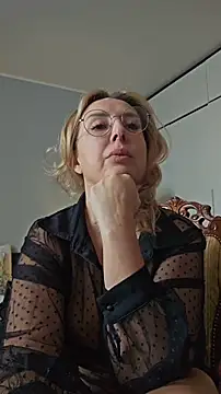 Snapshot of MariaRichi_ chatting on 03.04.26 MariaRichi online show from 03.04.26