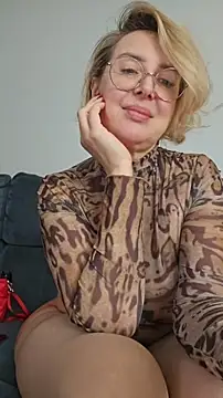 Snapshot of MariaRichi_ chatting on 03.31.26 MariaRichi online show from 03.31.26