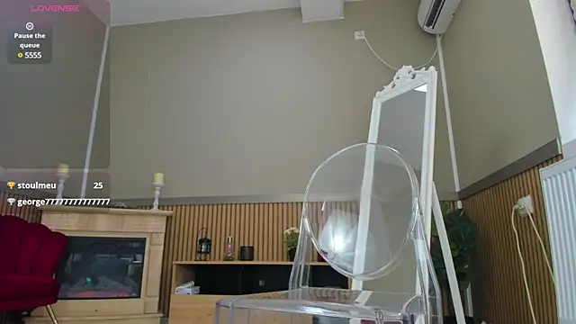 Kimi Ivy online show from 02.19.25