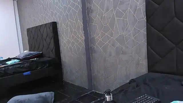 NicoleJonss online show from 03.15.25