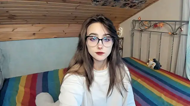 Snapshot of SilverDream chatting on 12.07.24 SilverDream online show from 12.07.24