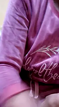 Snapshot of yasima-39 chatting on 01.04.25 yasima-39 online show from 01.04.25