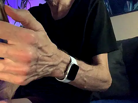 Bula94193 online show from 10.17.25