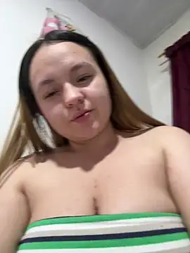 Snapshot of Naiara_Sex_ chatting on 02.06.26 Naiara Sex online show from 02.06.26