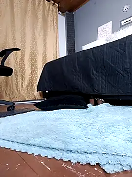 AnnieScott  online show from 03.14.25