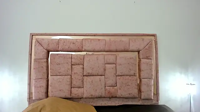 zoee lovv online show from 01.08.25