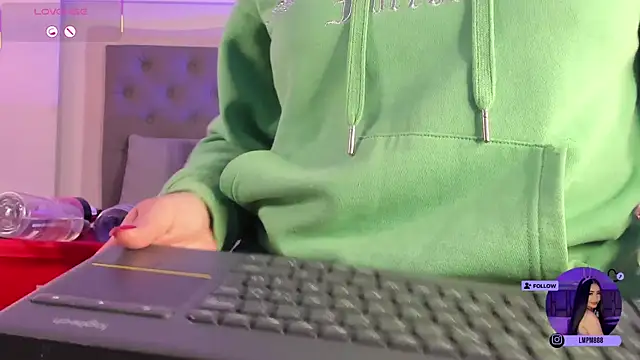 Katte Hood11 online show from 02.14.25