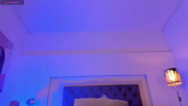 Katte Hood11 online show from 02.19.25