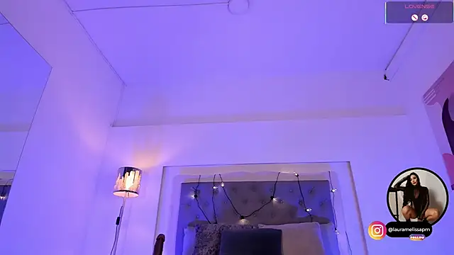 Katte Hood11 online show from 09.30.25