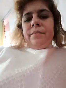 AnnyLwe online show from 11.30.25