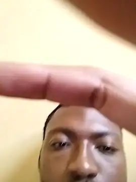 Snapshot of zipeqengeshe21 chatting on 03.09.25 zipeqengeshe21 online show from 03.09.25