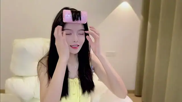 xiaodaibabyy online show from 10.12.25