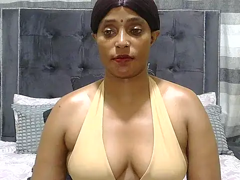 Snapshot of 922Ocean chatting on 02.06.25 922Ocean online show from 02.06.25