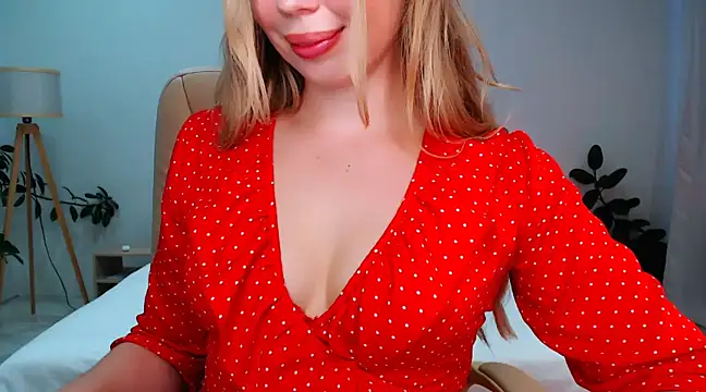 NaughtyNylonFeet online show from 01.01.25