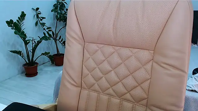 NaughtyNylonFeet online show from 03.21.25