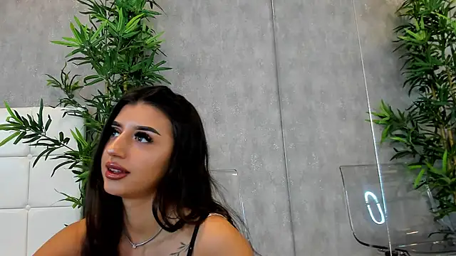 KatelynSparks online show from 02.21.25