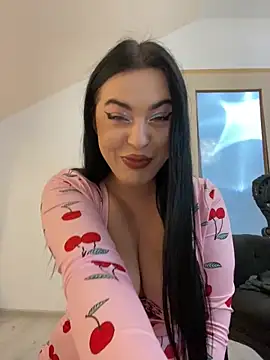 Snapshot of KeiraDark chatting on 12.03.25 KeiraDark online show from 12.03.25