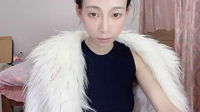 Lili-2 online show from 03.11.25