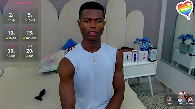 Snapshot of joel_blackcock chatting on 03.10.25 joel blackcock online show from 03.10.25