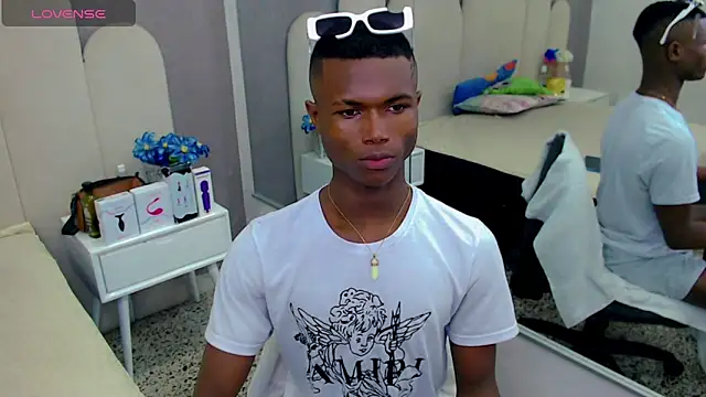 Snapshot of joel_blackcock chatting on 03.15.25 joel blackcock online show from 03.15.25