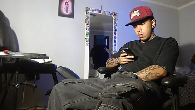 Nickhot0609 online show from 01.08.25