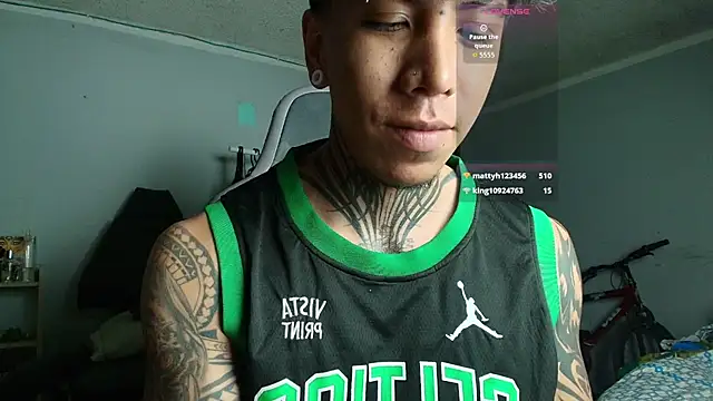 Nickhot0609 online show from 10.12.25