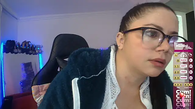 Snapshot of Madame_Shein_ chatting on 12.11.24 Madame Shein  online show from 12.11.24