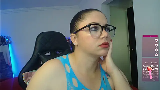 Snapshot of Madame_Shein_ chatting on 12.21.24 Madame Shein  online show from 12.21.24