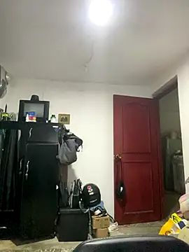 Jestebanano online show from 12.23.25