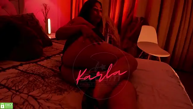 Snapshot of karla_paradise_ chatting on 12.16.24 karla paradise online show from 12.16.24