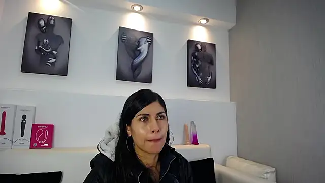 Melodi Roux online show from 02.04.26