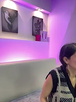 Melodi Roux online show from 02.09.26