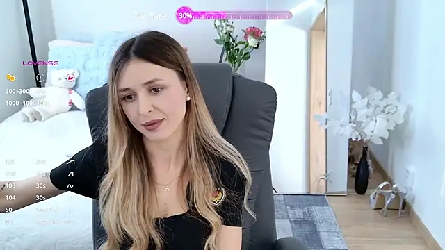 Sophie Enzo online show from 03.17.25