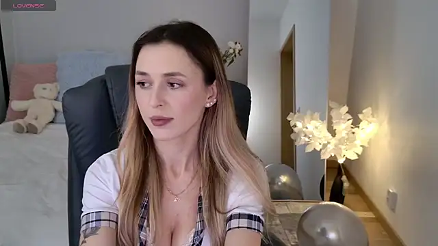 Sophie Enzo online show from 03.22.25