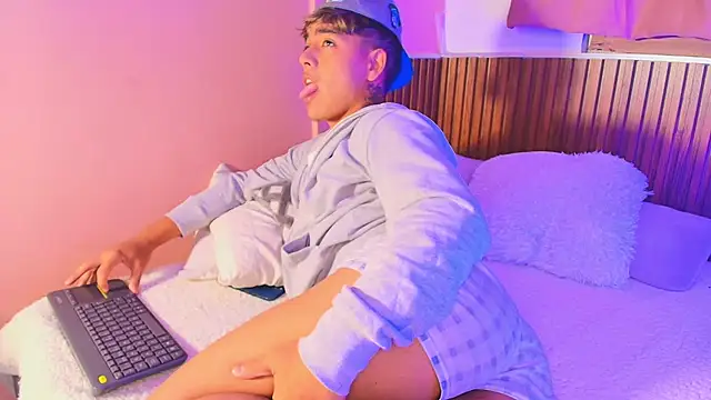 kiing azahell online show from 09.09.25