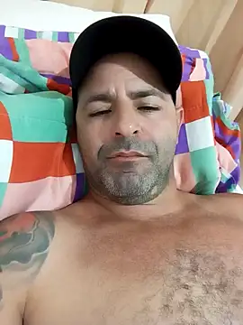 Snapshot of Marciogrei chatting on 02.02.25 Marciogrei online show from 02.02.25