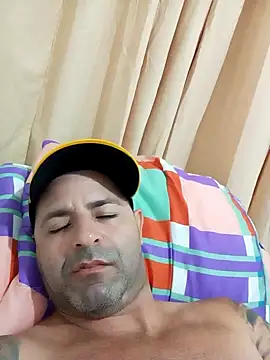 Snapshot of Marciogrei chatting on 02.05.25 Marciogrei online show from 02.05.25