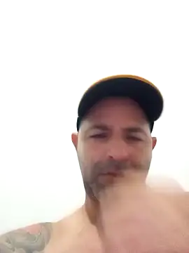 Snapshot of Marciogrei chatting on 03.19.25 Marciogrei online show from 03.19.25