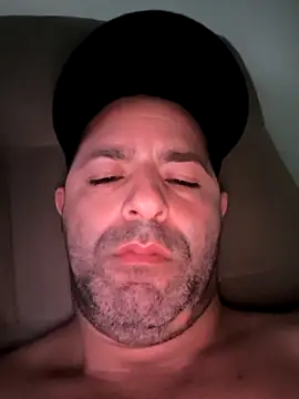 Snapshot of Marciogrei chatting on 09.22.25 Marciogrei online show from 09.22.25