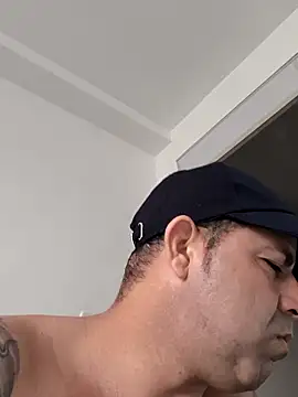 Snapshot of Marciogrei chatting on 10.03.25 Marciogrei online show from 10.03.25